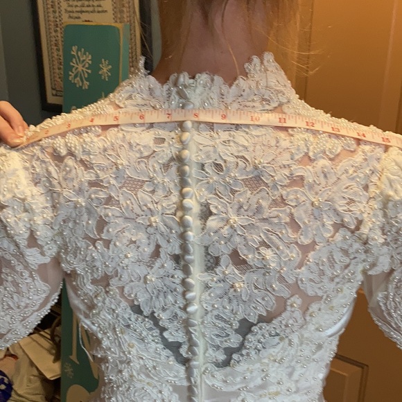 EUC sz L Vintage ivory satin wedding gown - Host Pick - Picture 13 of 13